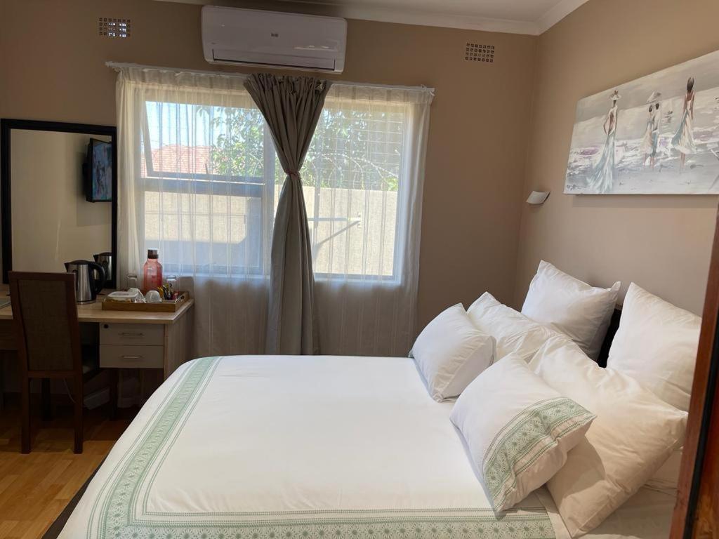 Thokomala Guest House ジャーミストン エクステリア 写真